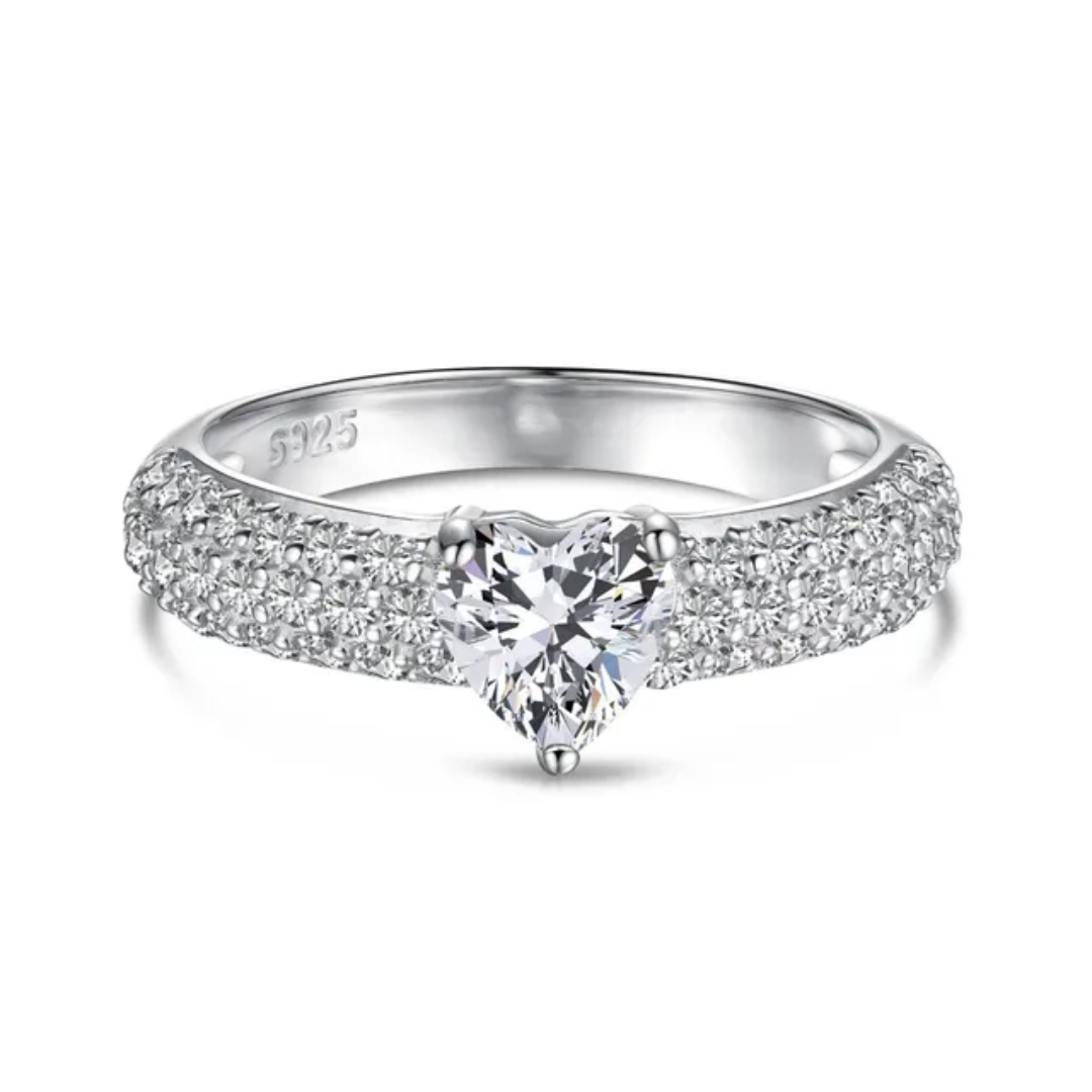 Devotion Heart Pavé Ring