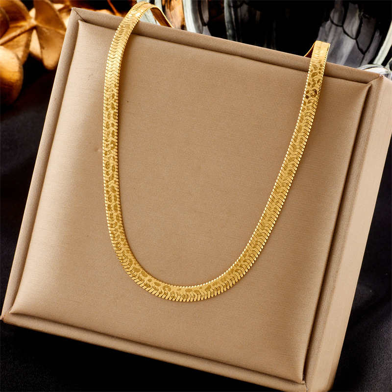 Lustre Herringbone Necklace